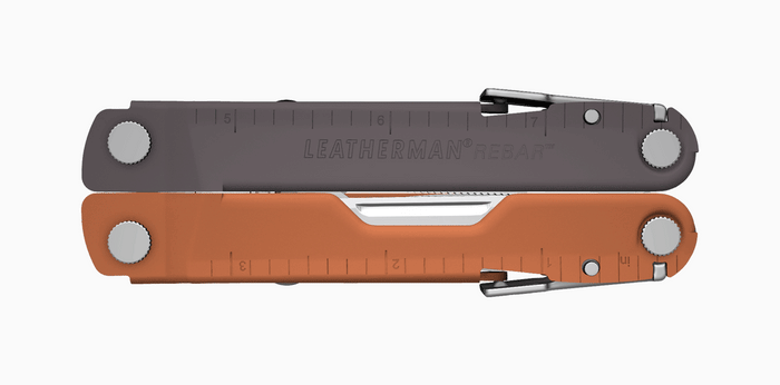 Translation missing: es.Slideshow of multiple customizations on a Burnt Sienna Rebar